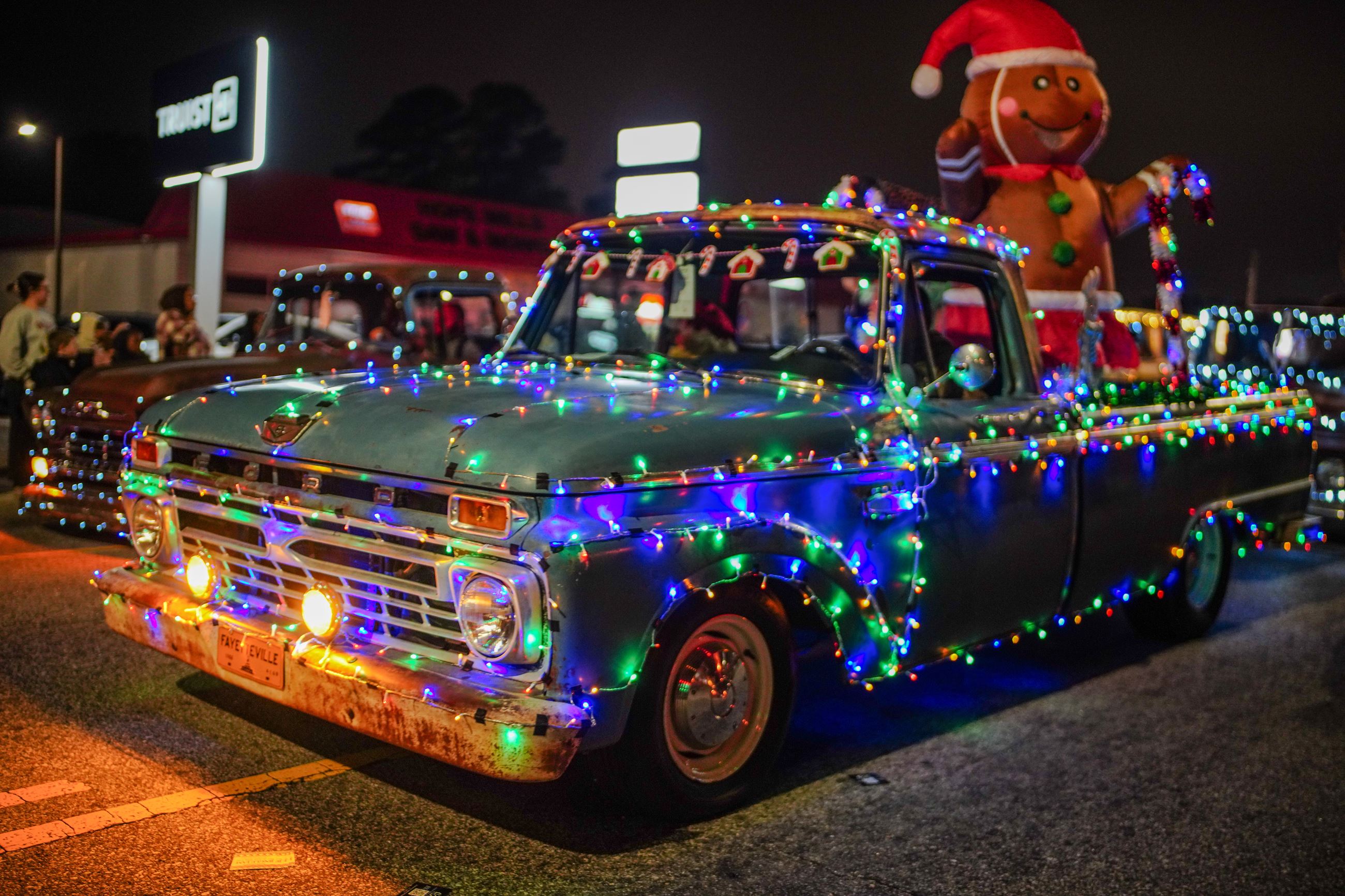 Christmas Parade Setup-284